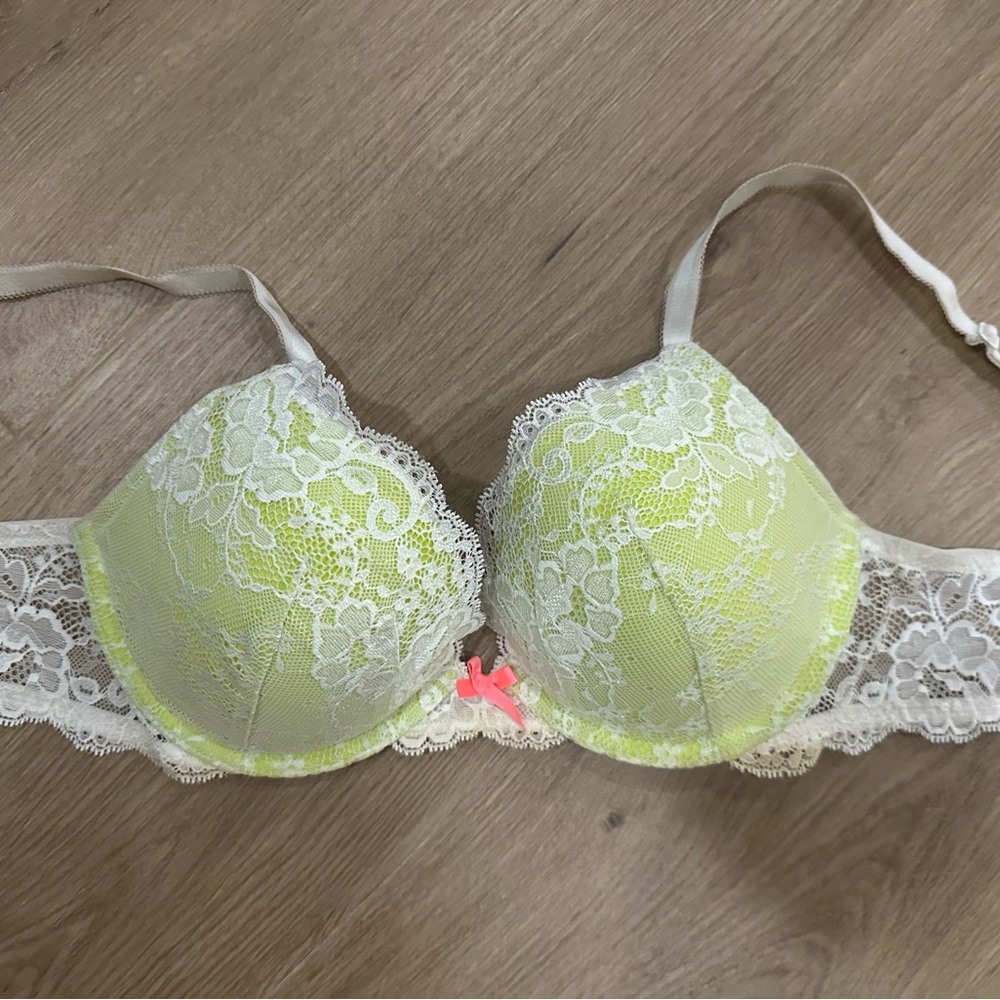 Neon lacy bra 36B Victoria’s Secret